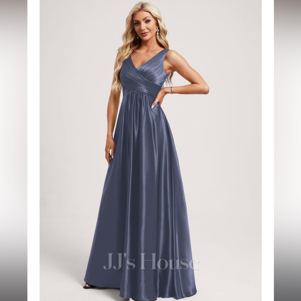 JJs House Shimmering Stormy Blue Gown Size 8 NWT Satin Bridesmaid dress